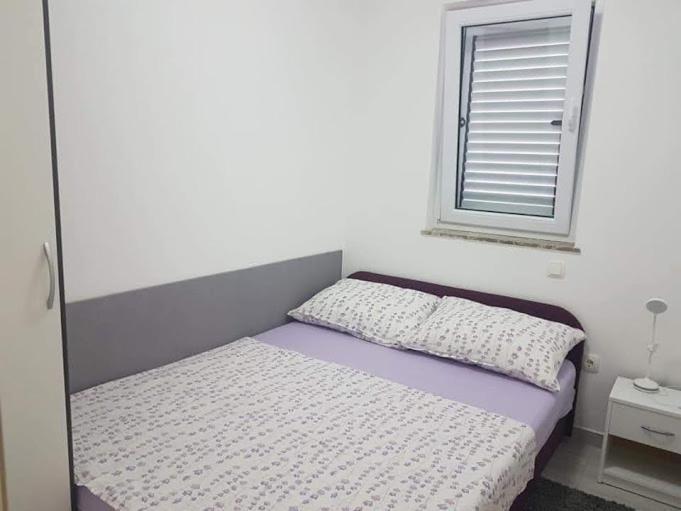 Sabljak Kornić Esterno foto