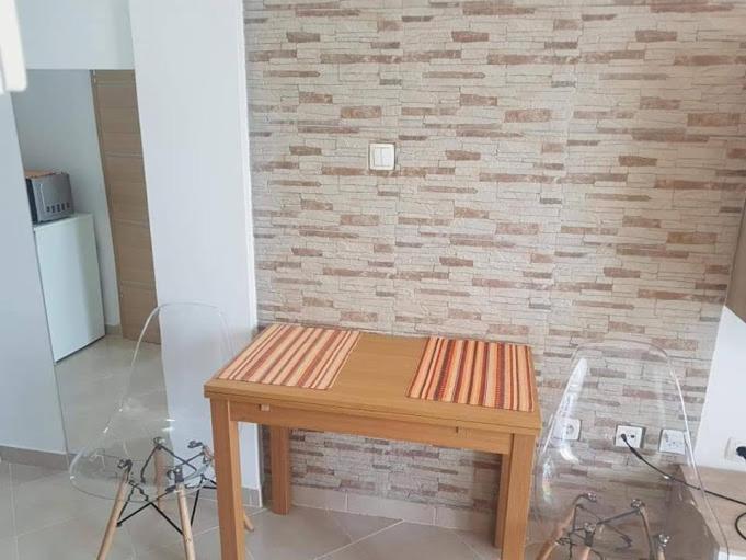 Sabljak Kornić Esterno foto